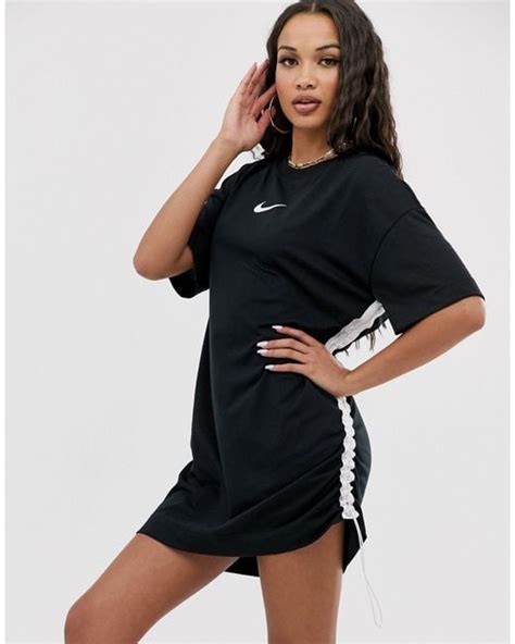 nike t-shirt kleid schwarz|Nike Kleider online .